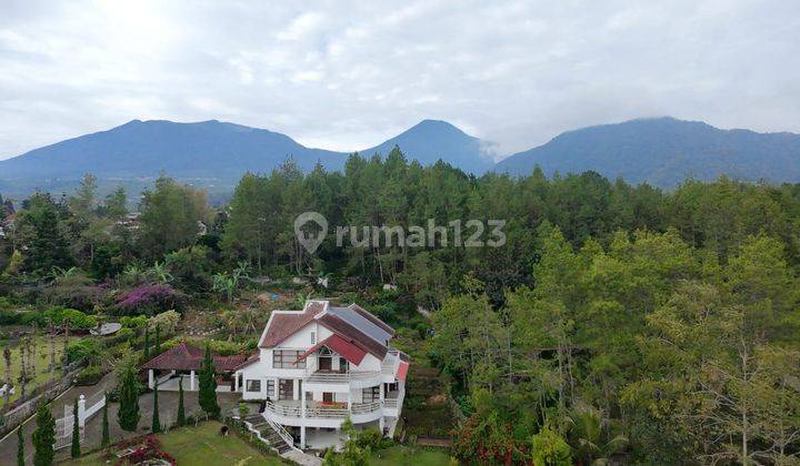 Villa Furnished Dekat Kebun Raya Cibodas Puncak Private Siap Huni 1