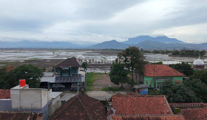 Tanah Dan Sawah Pinggir Jalan Sumbersari Ciparay Dekat Stasiun Kereta Cepat 1