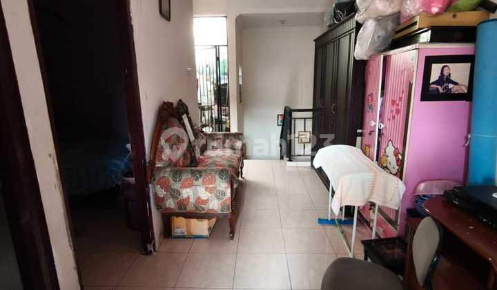 Rumah 2 Lantai Otista Dekat Jalan Raya dan Bebas Banjir Lingkungan Aman Tenang