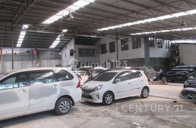 Bangunan Workshop Mobil Di Cempaka Putih 1