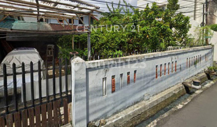 Rumah di Komplek Perumahan Pulo Asem One Gate System