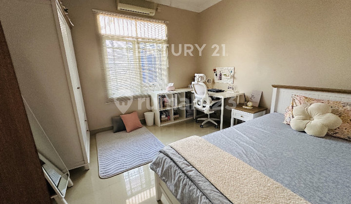 Nice House Ready to Occupancy Fantastic Location Otista East Jakarta 2