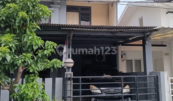 Dijual Rumah 2 Lantai Sektor 8 B, Gading Serpong Sertifikat Sh