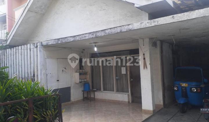 Rumah Tua di Jalan Kelinci Raya Pasar Baru Jaa Pusat