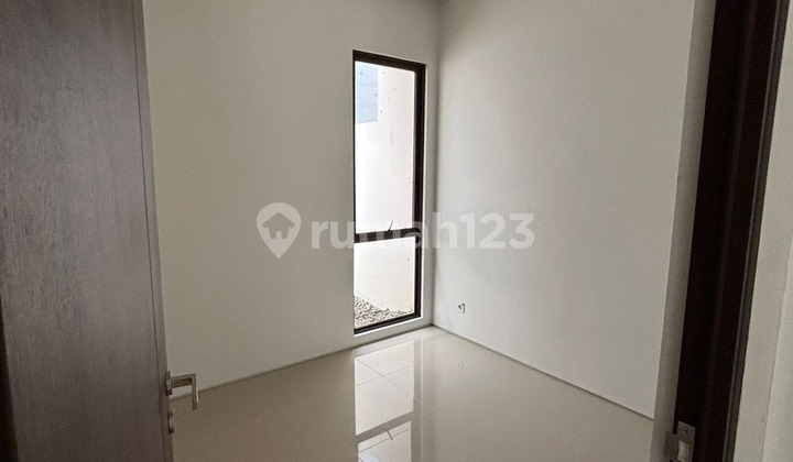 DIJUAL RUMAH BELUM PERNAH DIHUNI DI CISAUK