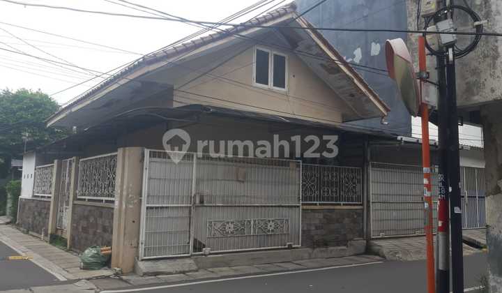 Rumah Hoek Pasar Baru Jakarta Pusat Rumah Hoek Pasar Baru Jakarta Pusat
