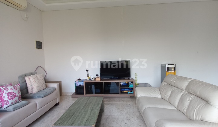 Luxury 3-Story House in Gading Serpong, Very Strategic Location, Mixed Use Area.