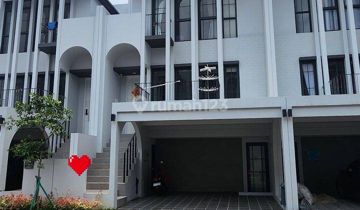 Rumah 3 Lantai Bagus Semi Furnished SHM di Cluster Aether Bsd City, Lengkong Kulon, Tangerang 1