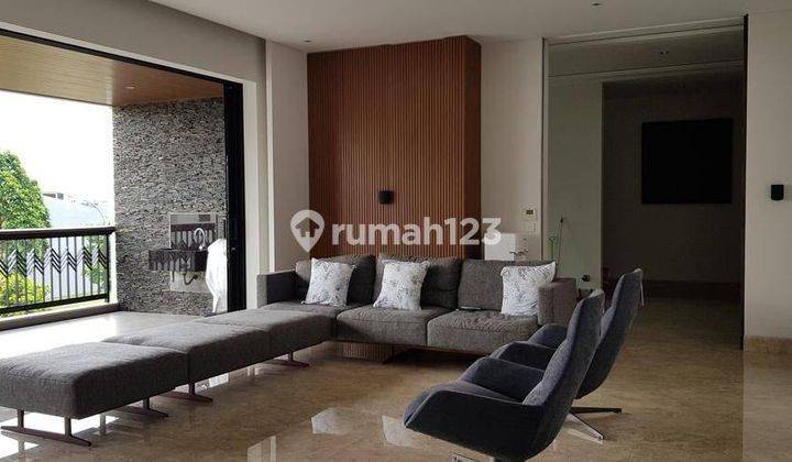 Rumah 2 Lantai Bagus Furnished di Perumahan Depark, Tangerang 1