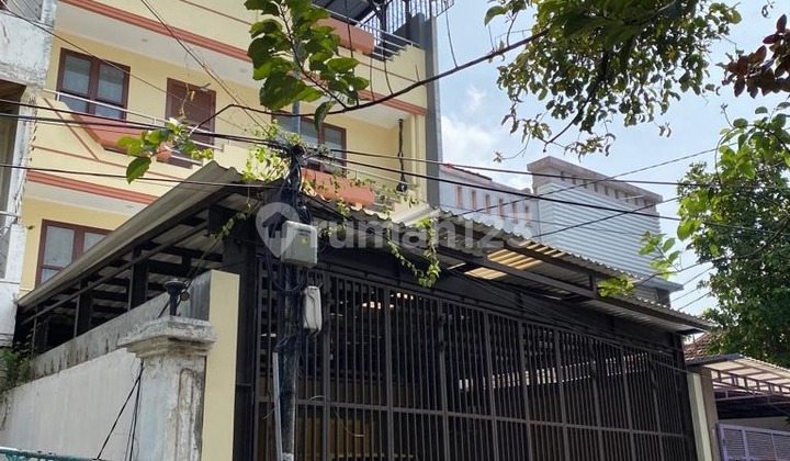 Rumah Kost Jl. Kelinci 3 Jakarta Pusat Rumah Kost Jl. Kelinci 3 Jakarta Pusat