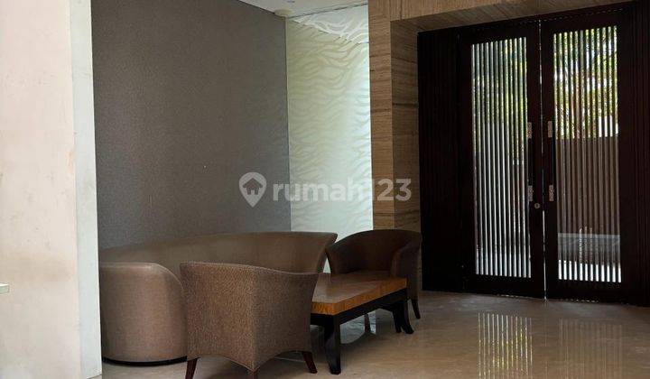 Rumah Bagus Semi Furnished di Jalan Pinisi Permai, Jakarta Utara 1