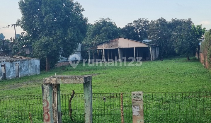 Land by the Side of Kalimalang Main Road, Bekasi, Near Grand Wisata City. Land by the Side of Kalimalang Main Road, Bekasi, Near Grand Wisata City.