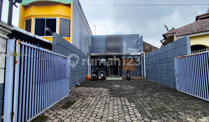 Rumah Bagus Cocok Untuk Cafe - Kantor serta Lokasi Strategis 1