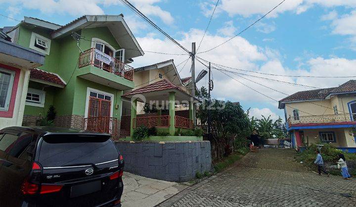 Villa Bagus 2 Lantai di Villa Bukit Cipendawa Suasana Asri 2