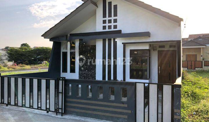 Rumah Bagus Siap Huni di Jebrod, Sayang, Cianjur Regency 1