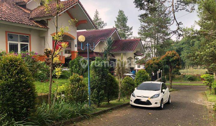 Cepat Villa Nyaman Siap Huni Lokasi Strategis di Lotus Puncak  2