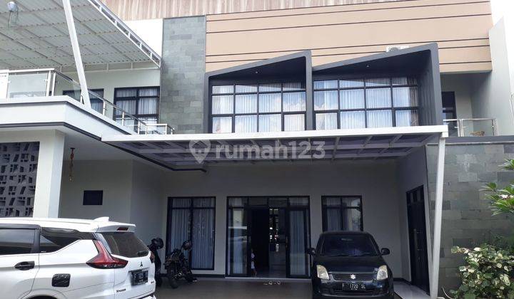 Rumah Mewah Kontemporer 2 Lantai Full Furnished + Kolam Renang 1