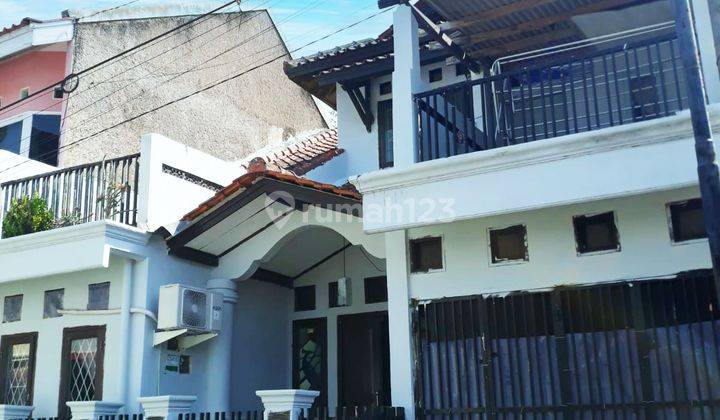 Rumah 2 Lantai Minimalis Modern Siap Huni 1