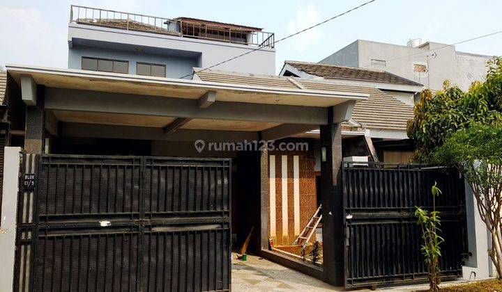 Rumah 3 Lantai Bagus di Perumahan Belka Residence 1