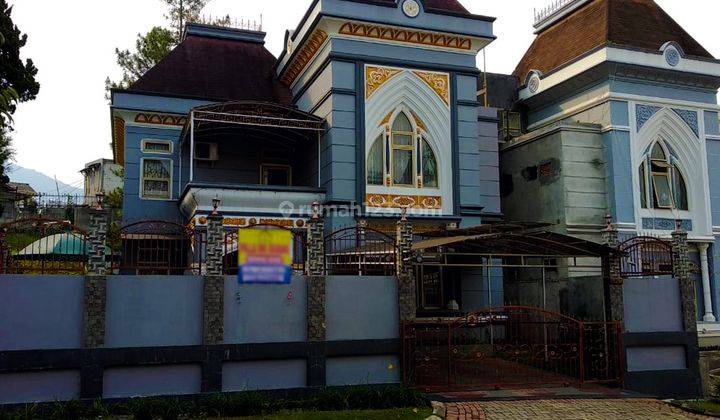 Villa Mewah 2 Lantai Full Furnished di Kota Bunga Siap Huni 1