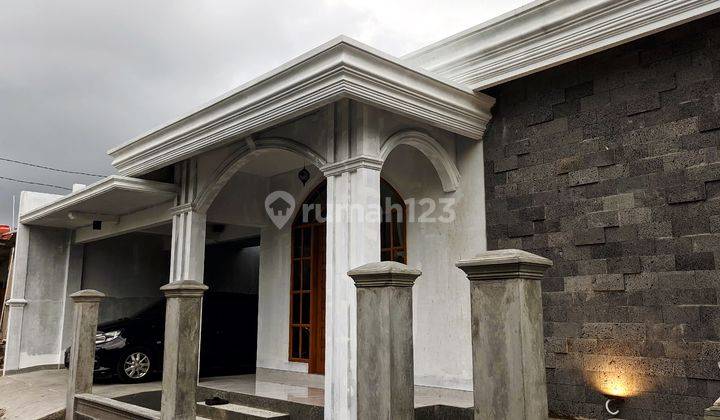 Rumah 2 Lantai Bagus American Style Modern Siap Huni 2