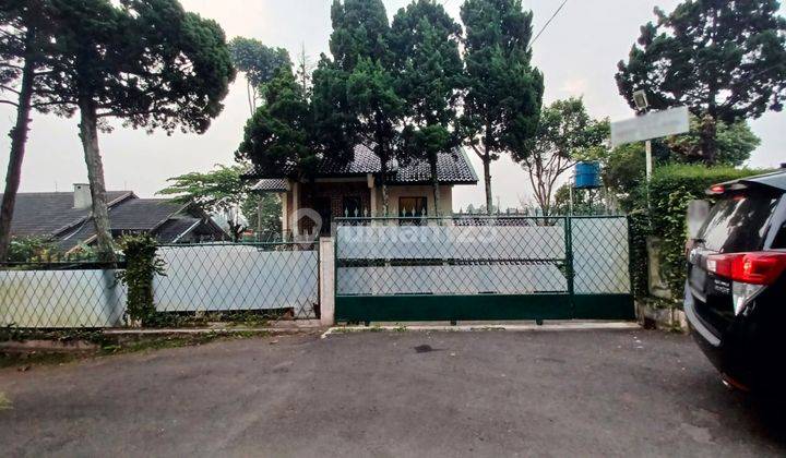 Turun Harga Rumah Bagus 2 Lantai Halaman Luas di Ciwaruga Bandung