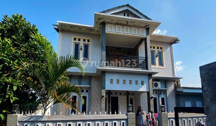 Rumah Bagus 2 Lantai Siap Huni Semi Furnish 2