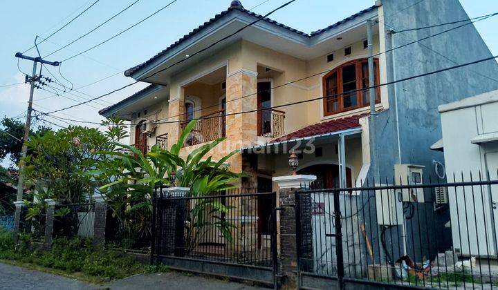 Rumah 2 Lantai + Kolam Renang Bagus di Pusat Kota Cianjur 2