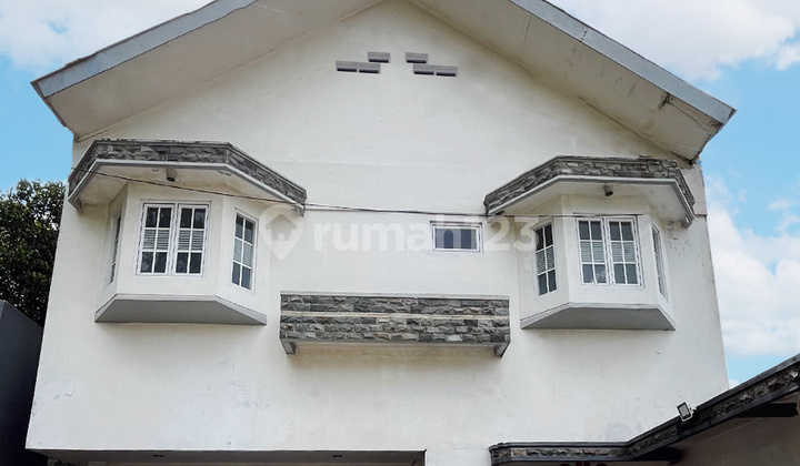 Villa Bagus Siap Huni Suasana Asri + Kolam Renang di Ciloto