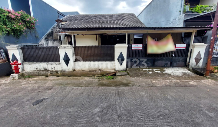 Comfortable and Strategic House in a Housing Complex, Close to Cimanggis Toll Access!