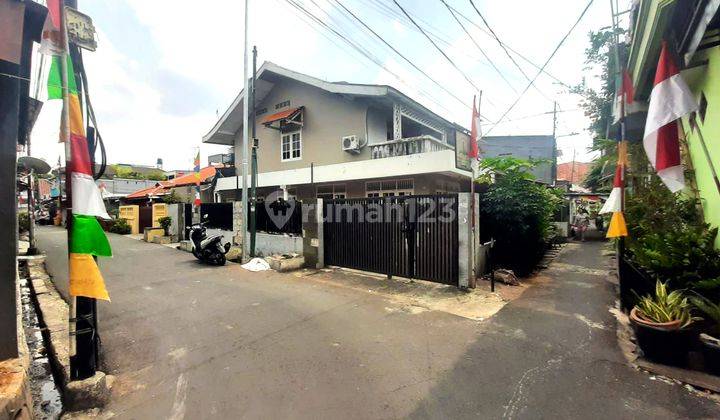 Rumah Bagus 2 Lantai Siap Huni Cocok Untuk Kantor Utan Kayu 1