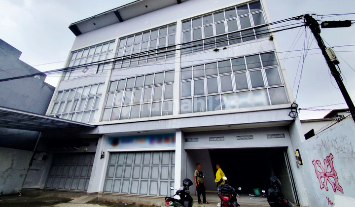 Nice Shop House - 3 Floors Near Cianjur City Center 2