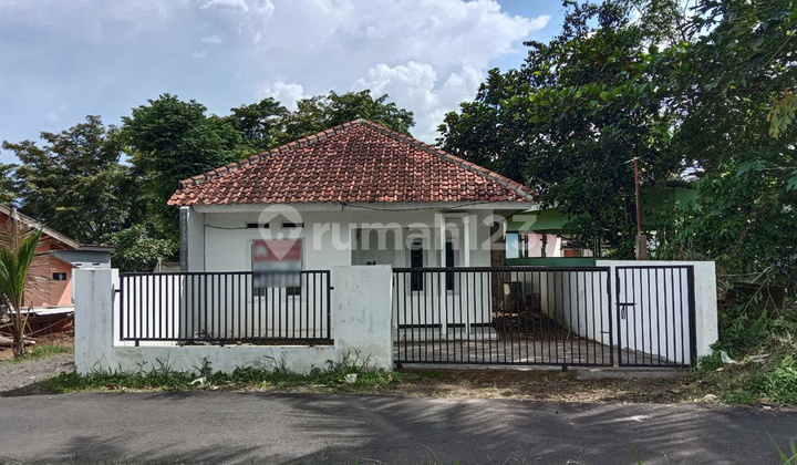 Nice House Ready to Live in Attractive Price at Rancagoong Cilaku Nice House Ready to Live in Attractive Price at Rancagoong Cilaku