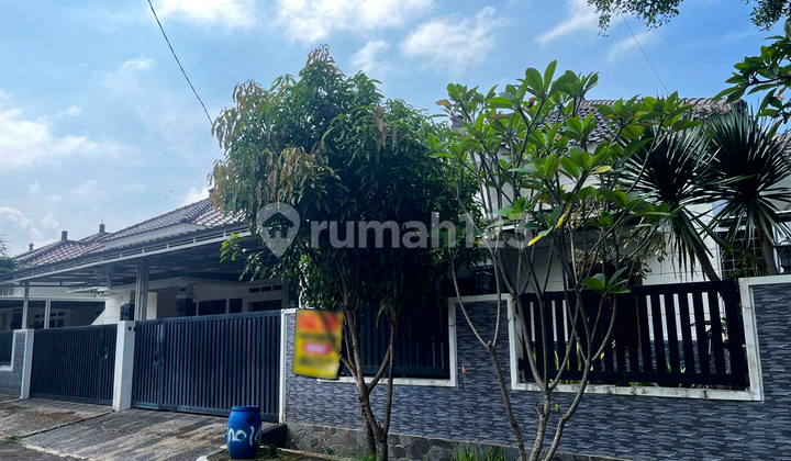 Nice House - Spacious, located right in the Center of Cianjur City Nice House - Spacious, located right in the Center of Cianjur City