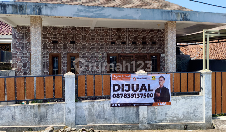 Nice 2-Story Minimalist House in Kalimaya Housing, Cianjur