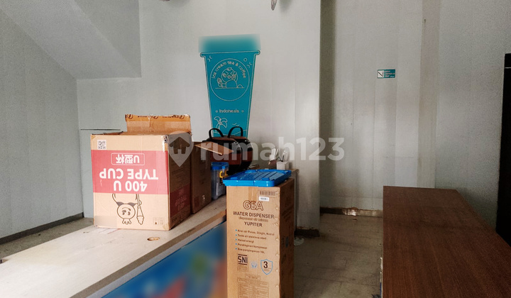 3-Story Shop House in a Strategic Location at the Center of Cianjur City 2