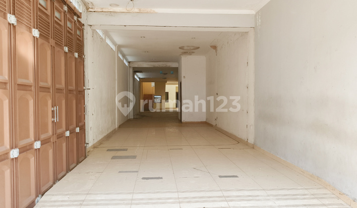3-Story Shop House in Downtown Cianjur Suitable for Business 2