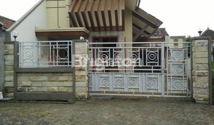 rumah tengah kota jombang 1