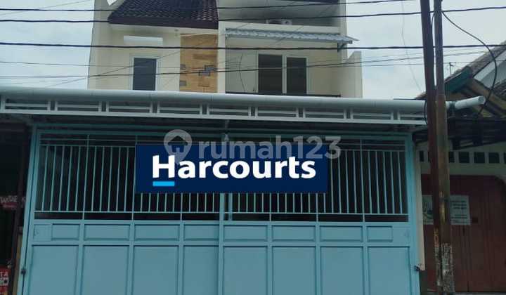 Rumah Bagus 2 Lantai Strategis Siap Pakai Cocok U/Rumah Tinggal & Usaha Lainnya. Rumah Bagus 2 Lantai Strategis Siap Pakai Cocok U/Rumah Tinggal & Usaha Lainnya.