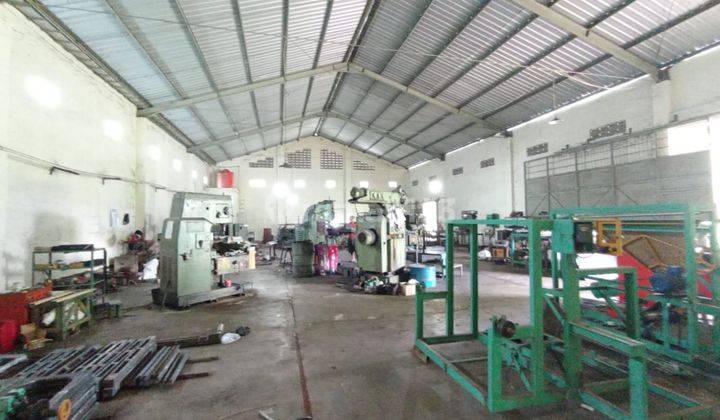 Gudang Strategis siap pakai di jl. Raya Mbangak  2