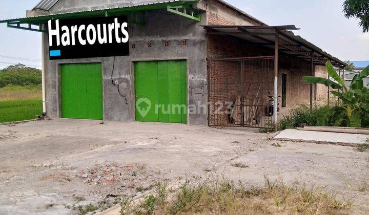 Gudang strategis dkat solo baru area pergudangan  1