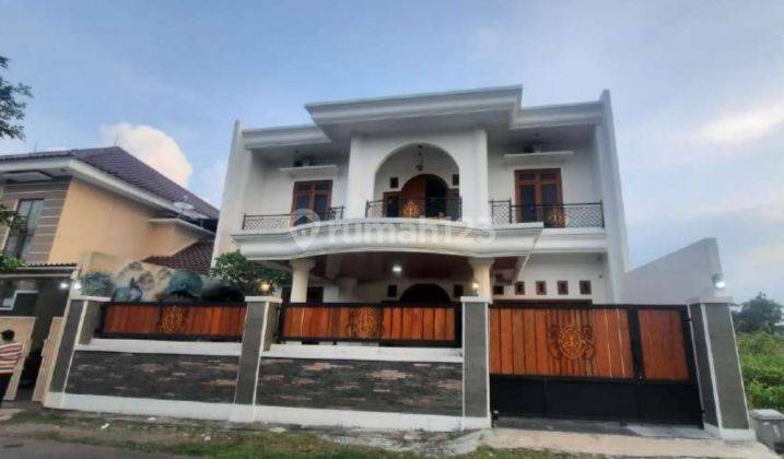 Rumah Mewah Baru Gress 2 lantai di Sumber 3