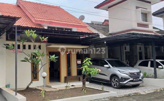 Rumah bgus siap huni i di perumahan  2