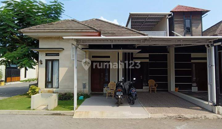 Rumah Bgus di cluster Gentan Solo  1