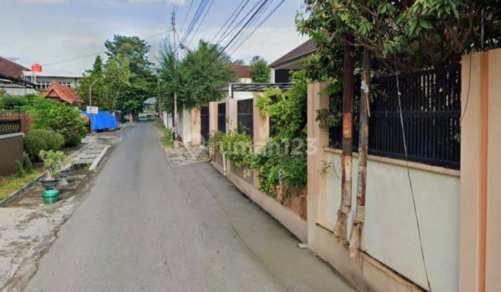 Rumah Bagus 2 lantai di jajar Laweyan Solo  2