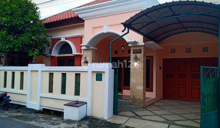 Rumah bagus siap huni di solo kota  1