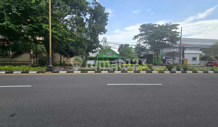 Strategic Land on Adi Sucipto Highway, Jajar, Laweyan, Solo.