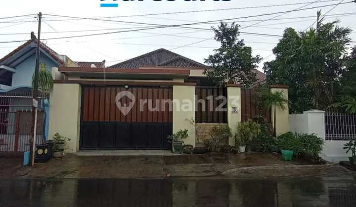 Rumah Bgus Strategis Siyab Huni di Solo Kota