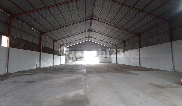Price Drop! Warehouse for Rent 1000 m² Near Klodran Toll Road Price Drop! Warehouse for Rent 1000 m² Near Klodran Toll Road