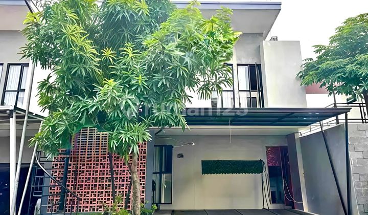 Rumah Bagus 2 Lantai( Full Furnished ) di Kawasan Colomadu Solo